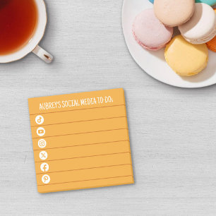 Mango-gelbe und weiße soziale Medien zu tun Liste Post-it Klebezettel