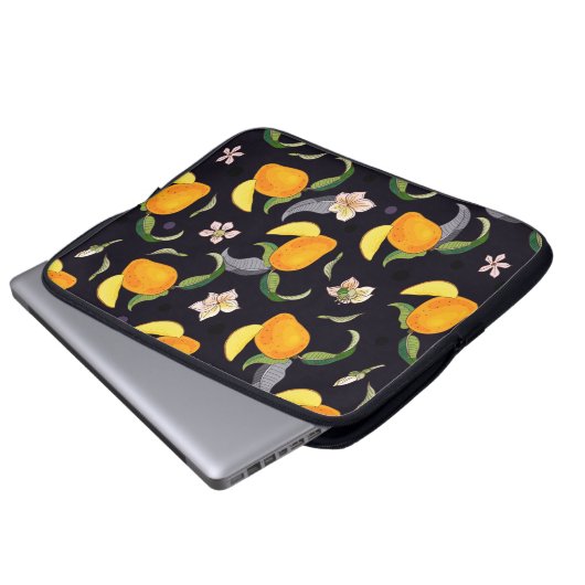 Mango. Nahtloses Muster mit gelben und roten Trope Laptopschutzhülle (Vorne Knopf)