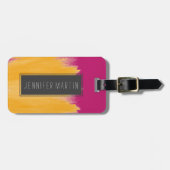 Mangogelbe Brushstrokes auf Erdbeerrosa Gepäckanhänger (Vorderseite horizontal)