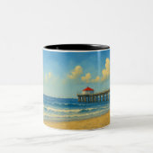 Manhattan Beach Pier mit Rotem Dach Zweifarbige Tasse (Mittel)