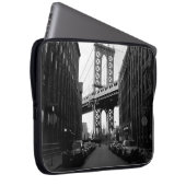 MANHATTAN BRIDGE LAPTOPSCHUTZHÜLLE (Vorne Rechts)