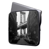MANHATTAN BRIDGE LAPTOPSCHUTZHÜLLE (Vorderseite Links)