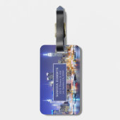 Manhattan in der Nacht Gepäckanhänger (Rückseite vertikal)