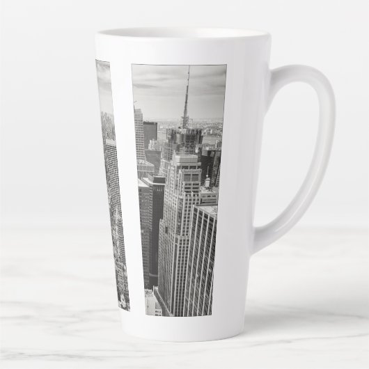 Manhattan, New York (Schwarz-Weiß-Panorama) Milchtasse (Rechts)