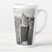 Manhattan, New York (Schwarz-Weiß-Panorama) Milchtasse (Rechts)