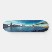 Manhattan New York Skyline aus East River Skateboard (Horizontal)