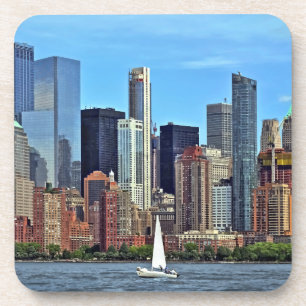Manhattan NY - Sailboat By Manhattan Skyline Getränkeuntersetzer