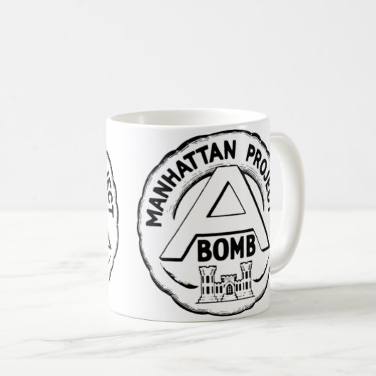 Manhattan Project Abzeichen Kaffeetasse (VorderseiteRechts)