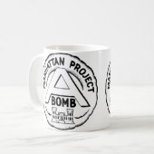 Manhattan Project Abzeichen Kaffeetasse (Vorderseite Links)