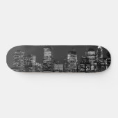 Manhattan-Skyline nachts Skateboard (Horizontal)