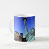 Manhattan-Skyline und das Freiheitsstatue Kaffeetasse (Vorderseite Links)
