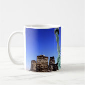 Manhattan-Skyline und das Freiheitsstatue Kaffeetasse (Links)