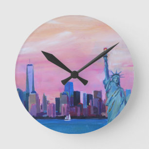 Manhattan Skyline with Statue of Liberty Runde Wanduhr