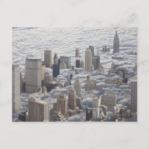 Manhattan Under Cloudy Sky Postkarte