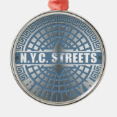 Manhole Cover Brooklyn Blue Silbernes Ornament (Vorne)
