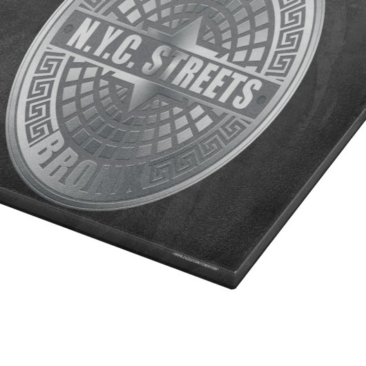 Manhole Covers Bronx Schneidebrett (Ecke)