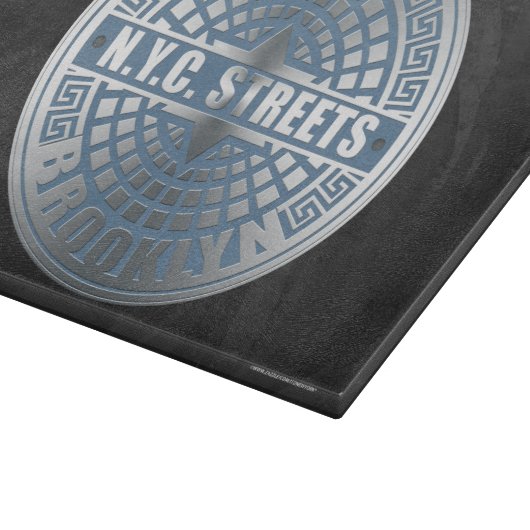 Manhole Covers Brooklyn Schneidebrett (Ecke)
