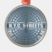 Manhole Covers Manhattan Silbernes Ornament (Vorne)