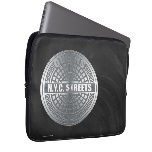Manhole Covers Queens Laptopschutzhülle (Vorne Rechts)