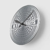 Manhole Covers Queens Runde Wanduhr (Winkel)
