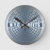 Manhole Covers Queens Runde Wanduhr (Vorderseite)