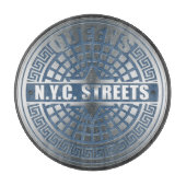 Manhole Covers Queens Schneidebrett (Vorderseite)
