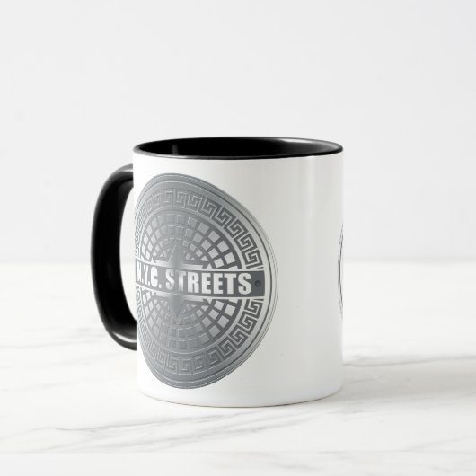 Manhole NYC Tasse (Vorderseite Links)