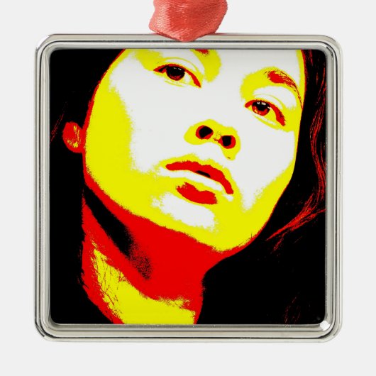Manic Kin 6 Silbernes Ornament (Vorne)