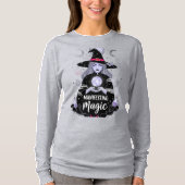 Manifesting Magic Witch Halloween T-Shirt (Vorderseite)