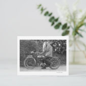Mann auf dem alten B.S.A. Motorrad Postkarte (Stehend Vorderseite)