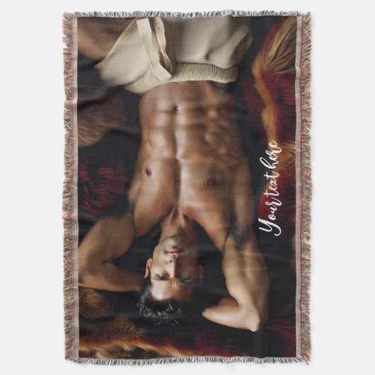 Mann auf der Bärenruge Decke (Vorderseite Vertikal)