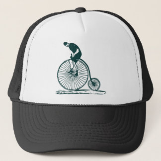 Mann auf einem Penny Farthing - Dunkelgrün Truckerkappe