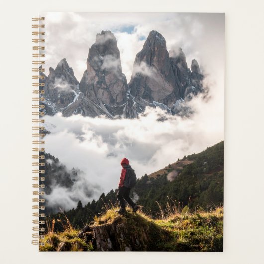 Mann auf nebligen Bergen Planer (Vorderseite)