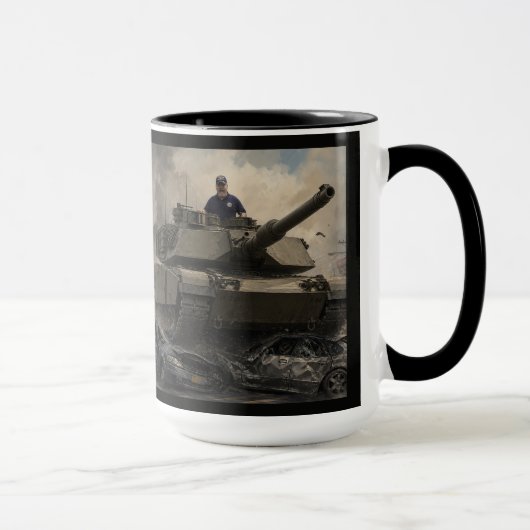 Mann auf Panzer Tasse (Rechts)