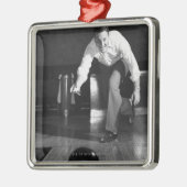 Mann beim Bowling Silbernes Ornament (Links)