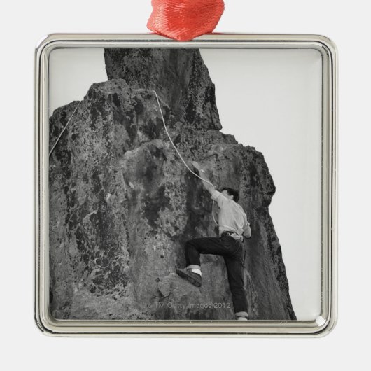 Mann beim Klettersteigen Ornament Aus Metall (Vorne)