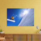 Mann, der auf einem Snowboard durch die Luft flieg Leinwanddruck (Insitu (Wohnzimmer))