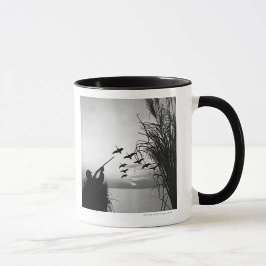 Mann, der auf Entenjagd geht Tasse (Rechts)