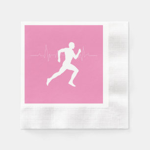 Mann, der die Silhouette der Läufer auf rosa Hinte Serviette