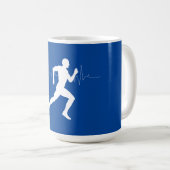 Mann, der die Silhouette von Läufern auf blauem Hi Kaffeetasse (VorderseiteRechts)