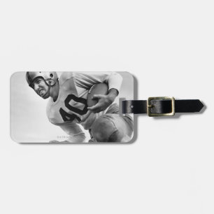 Mann, der Fußball 3 spielt Gepäckanhänger