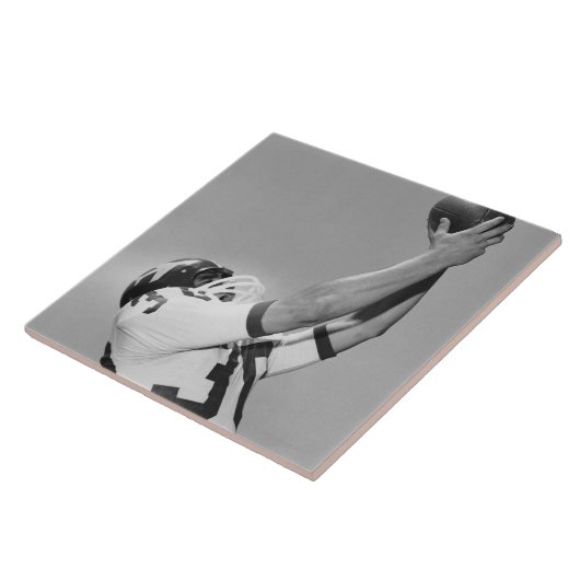 Mann, der Fußball spielt Fliese (Seite)