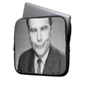 Mann, der Gesicht macht Laptopschutzhülle (Vorderseite Links)