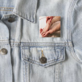 Mann, der männlichen Fuß massiert Button (Beispiel)