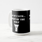 Mann des Glaubens ... Geist des Wolfes SHIRT Kaffeetasse (Vorderseite Links)