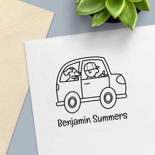 Mann fährt Auto mit Hund benutzerdefinierter Name Permastempel