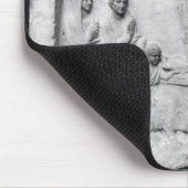 Mann, Frau und Kind vor einem Altar Mousepad (Ecke)