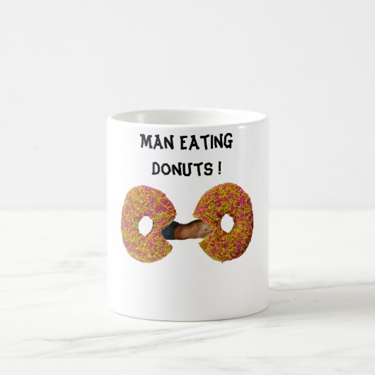 Mann isst Donuts !  Kaffeetasse (Mittel)