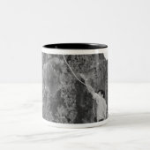 Mann-Klettern Zweifarbige Tasse (Mittel)