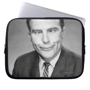 Mann macht Gesicht Laptopschutzhülle